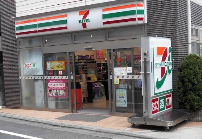 コンビニ　セブンイレブン三軒茶屋病院前店（コンビニ）まで280m