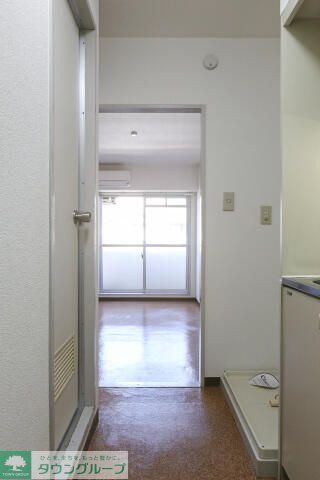 玄関　★お部屋探しは株式会社タウンハウジング東京まで★
