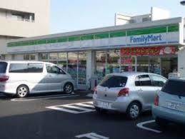 コンビニ　ファミリーマート平和台環八通り店（コンビニ）まで178m