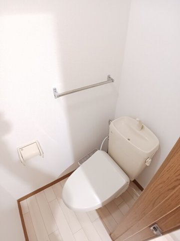 トイレ　シンプルで使いやすいトイレです