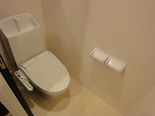 トイレ　シャワー付トイレ