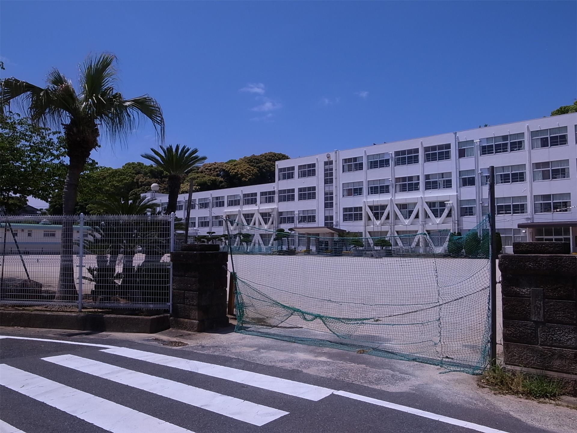 小学校　天神小学校（小学校）まで1710m