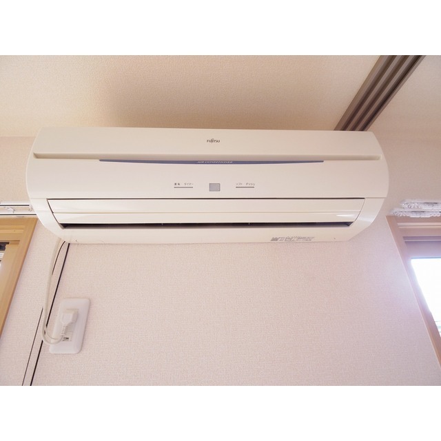 その他設備　エアコン１基