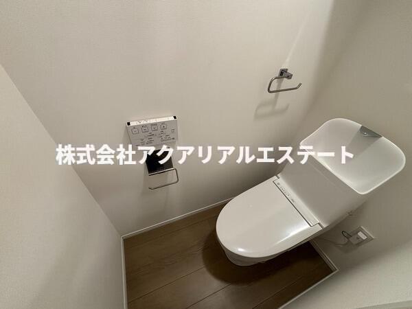 トイレ　画像は104のものです
