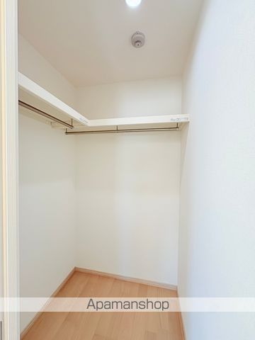 地下鉄御堂筋線 西田辺駅 徒歩10分 3階建 築1年の内装写真