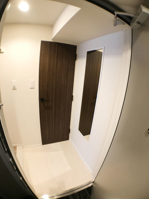 玄関　※写真は同タイプ住戸です。