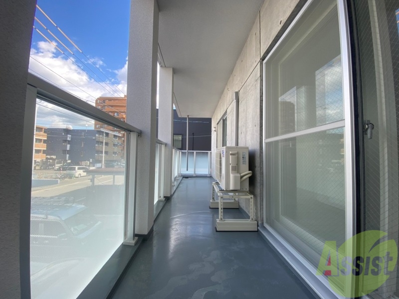 バルコニー　バルコニーです。天気の良い日には外干しができます！