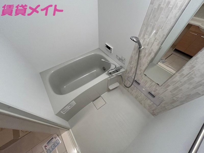 バス・シャワールーム　同型参考写真