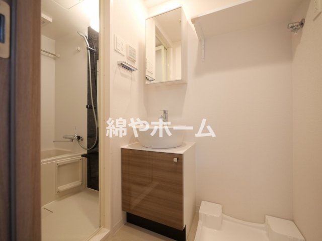 洗面設備　使いやすい洗面所です