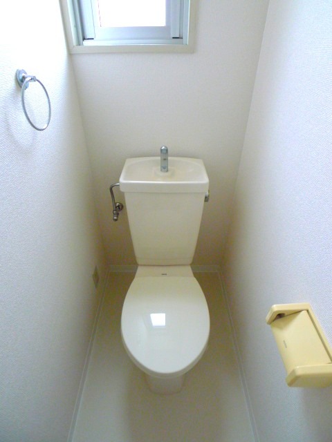 地下鉄桜通線 高岳駅 徒歩7分 9階建 築33年のトイレ写真