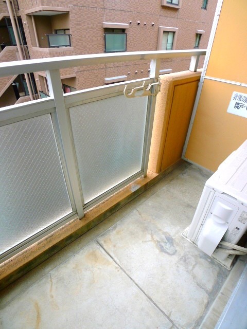 地下鉄桜通線 高岳駅 徒歩7分 9階建 築33年の内装写真