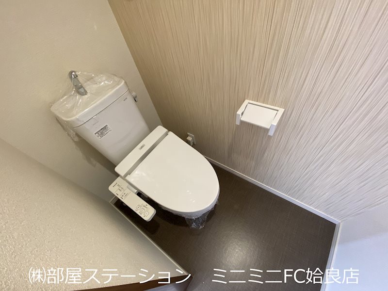 ＪＲ日豊本線 姶良駅 徒歩15分 2階建 築11年のトイレ写真