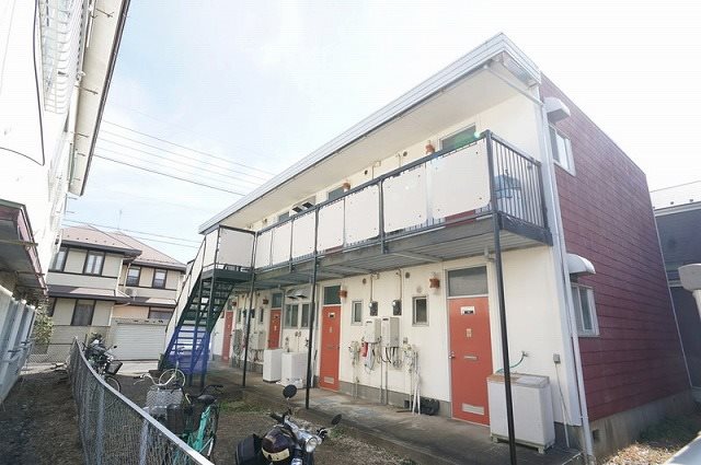 園山ハイツの建物外観