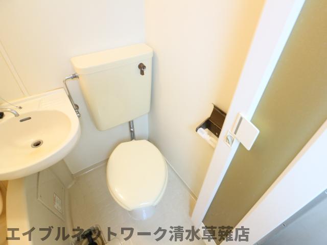 トイレ　シンプルで使いやすいトイレです