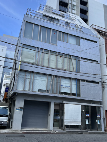 千代田区神田美土代町のマンションの建物外観