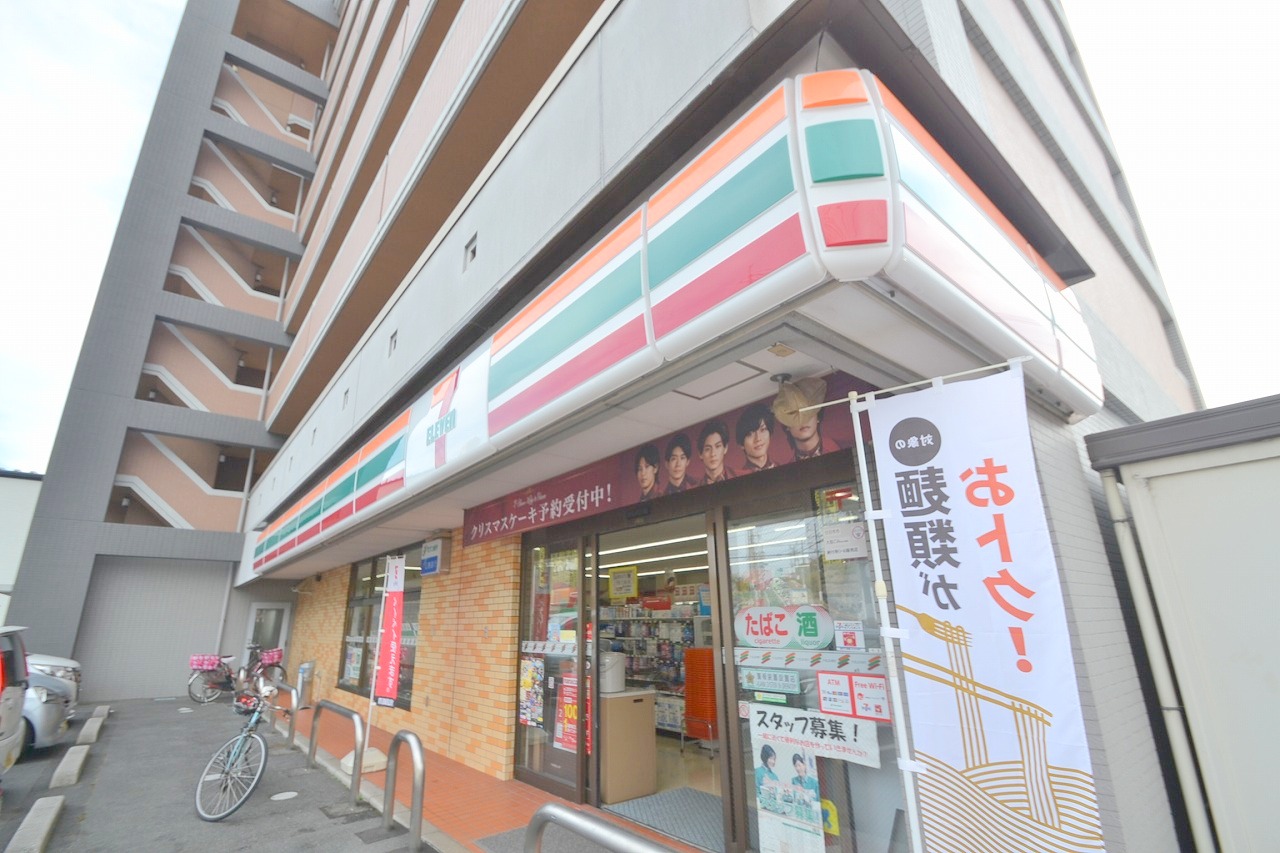 コンビニ　セブンイレブン廿日市串戸4丁目店（コンビニ）まで451m