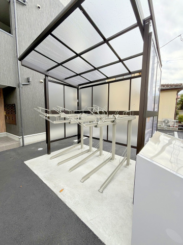 ドラックストア　ウォンツ府中本町店（ドラッグストア）まで585m