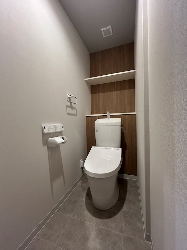 【福岡市中央区赤坂のマンションのトイレ】
