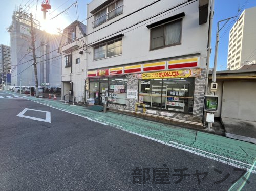 コンビニ　ニューヤマザキデイリーストア 新栄二丁目店（コンビニ）まで69m