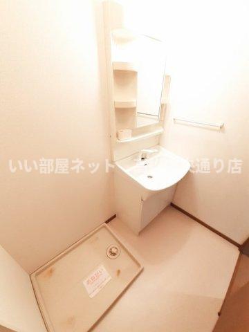 【コート・ヤードII　Ａの洗面設備】