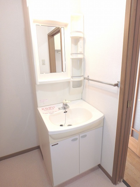 洗面設備　人気の独立洗面台！