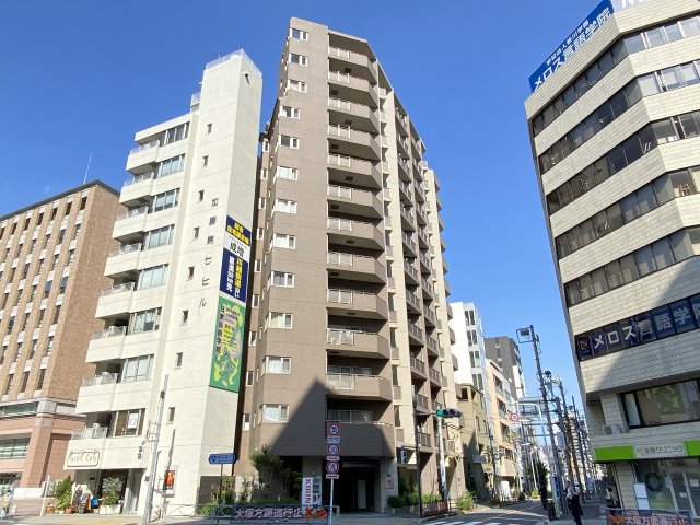 【ドゥーエ東池袋の建物外観】