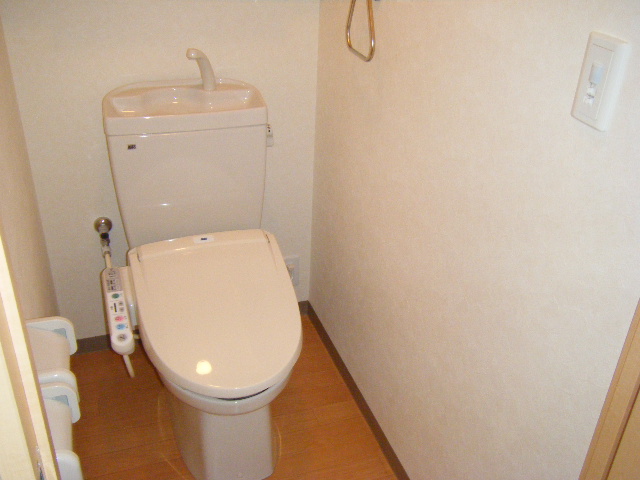 トイレ　シャワー付トイレ