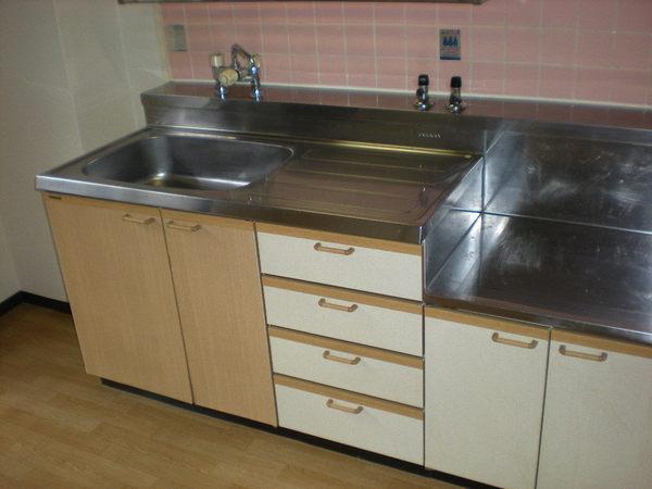 キッチン　コンロはお好きな物をどうぞ！