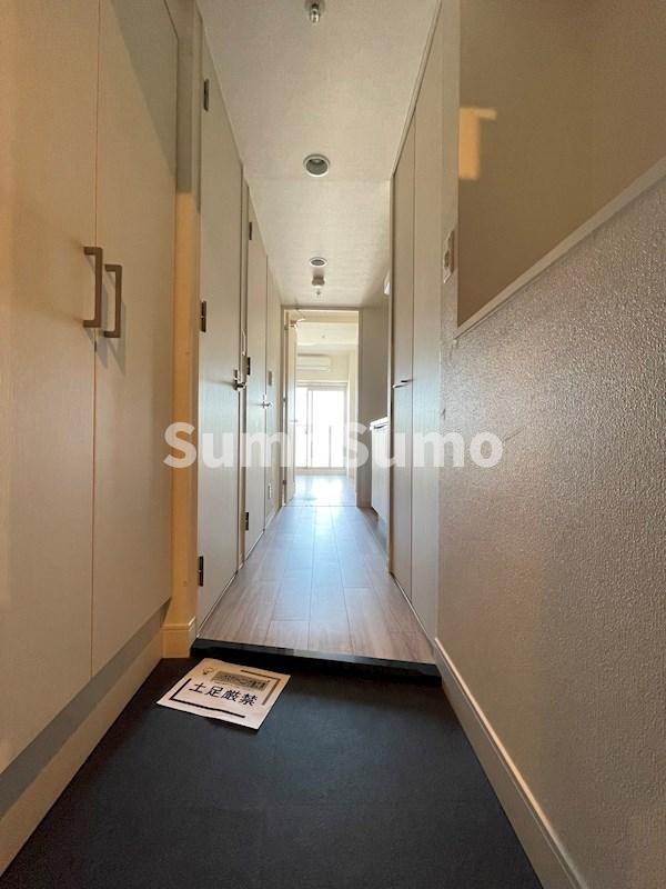 玄関　収納もある玄関です