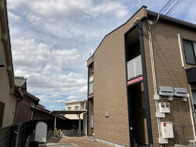 レオパレスＩ　ＴＯ　Ｕの建物外観