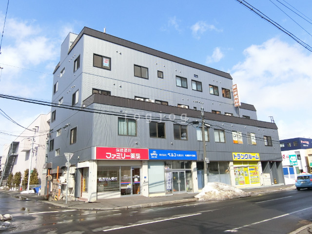 【札幌市豊平区美園三条のマンションの駐車場】