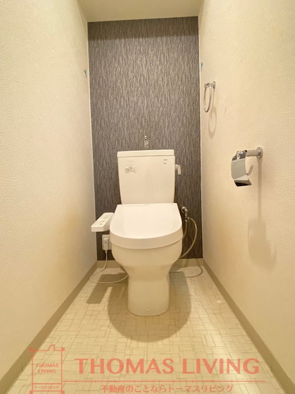 トイレ　別号室の参考写真となります。