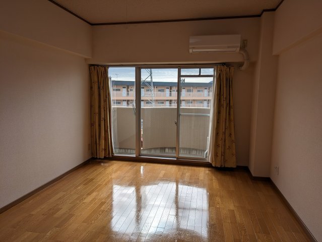 居室・リビング　2023年12月撮影※現況を優先致します。