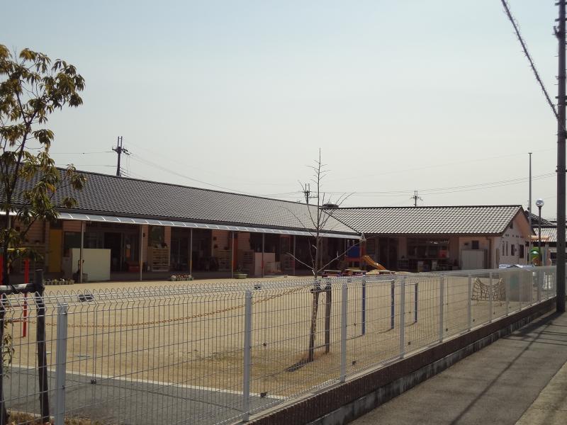 幼稚園・保育園　大和高田市立土庫こども園土庫保育所（幼稚園・保育園）まで423m
