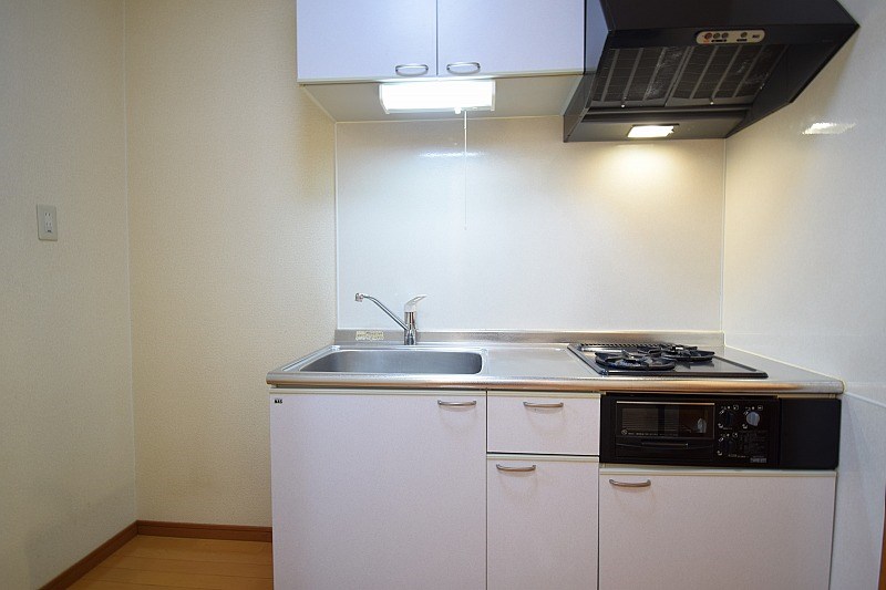 キッチン　２口コンロ・グリル付きの使いやすいキッチン♪