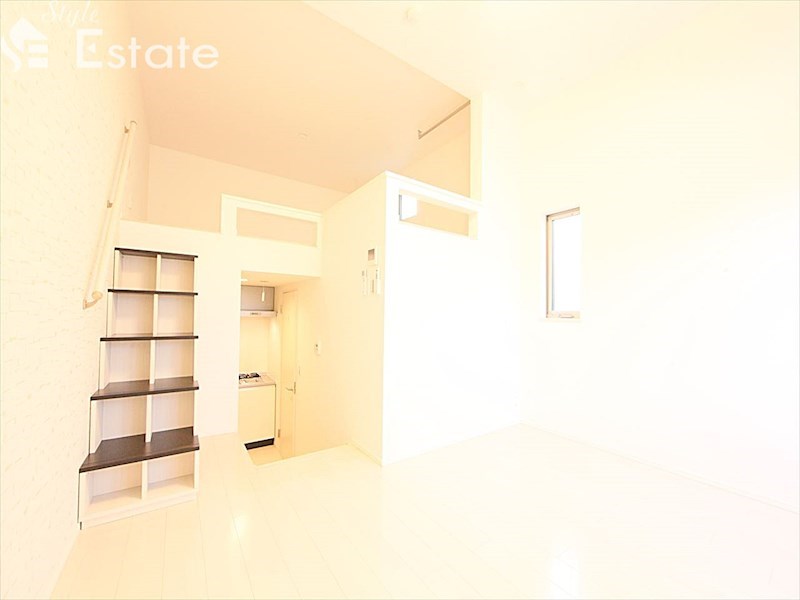 居室・リビング　内装