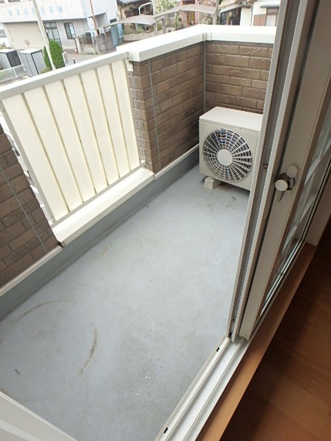 バルコニー　図面と現状に相違がある場合には現状を優先