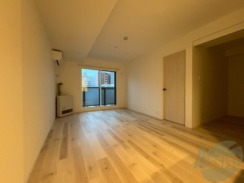 居室・リビング　広くてキレイなお部屋が広がっていて、充実した生活が送れそう。