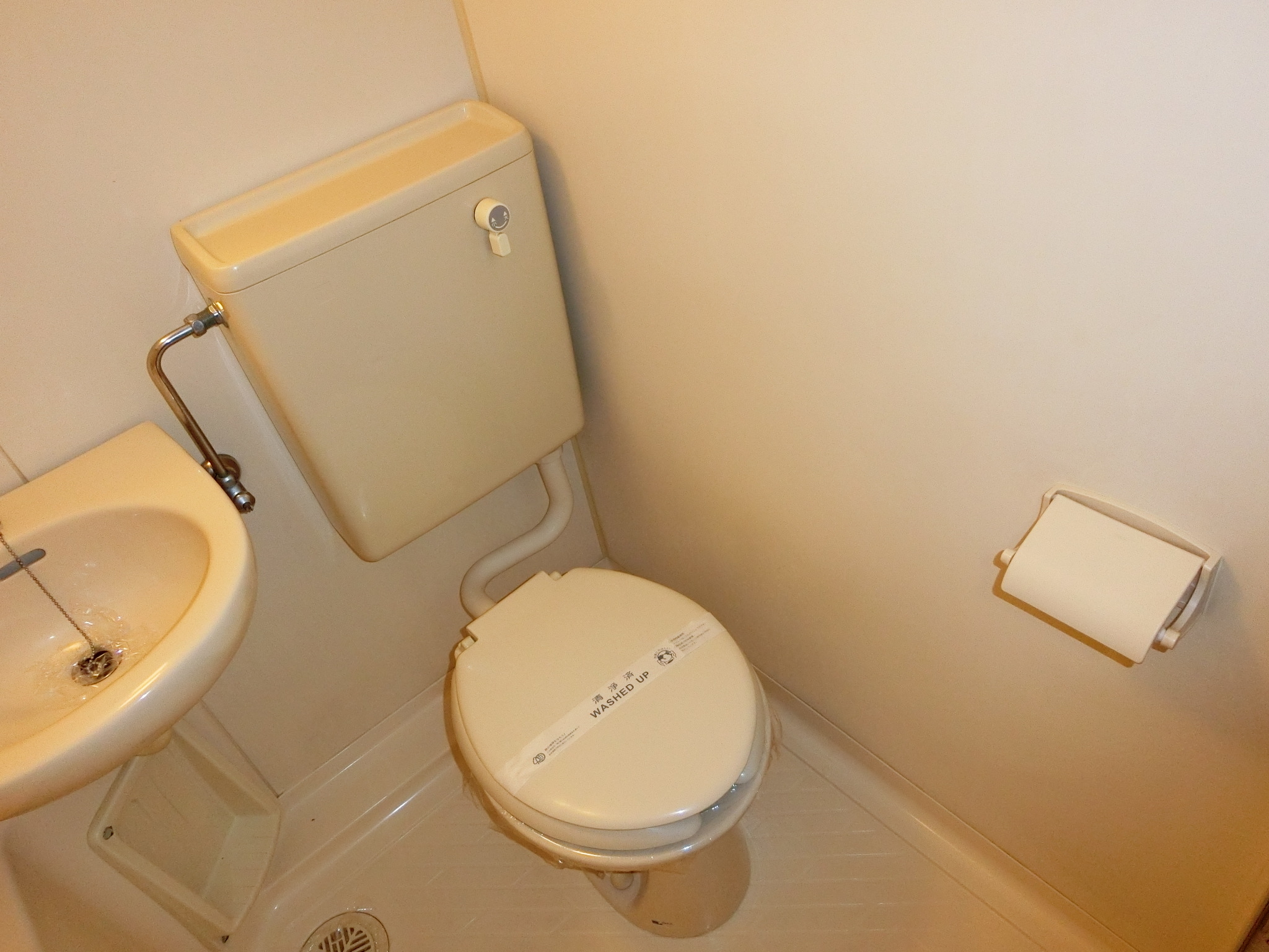 トイレ　※別のお部屋の写真です。現況を優先致します。