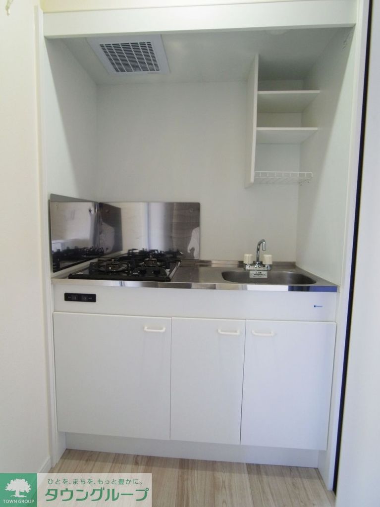 キッチン　玄関