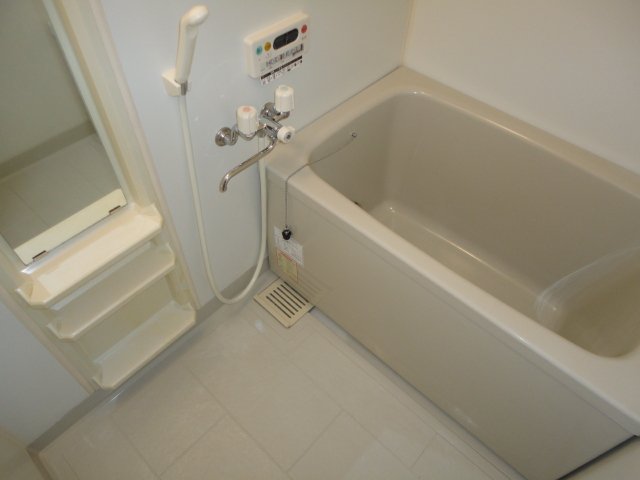 バス・シャワールーム　バス