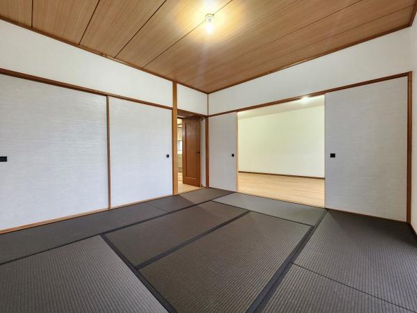 その他部屋・スペース　和室８畳　ダイケンの畳　ジパング【新品】