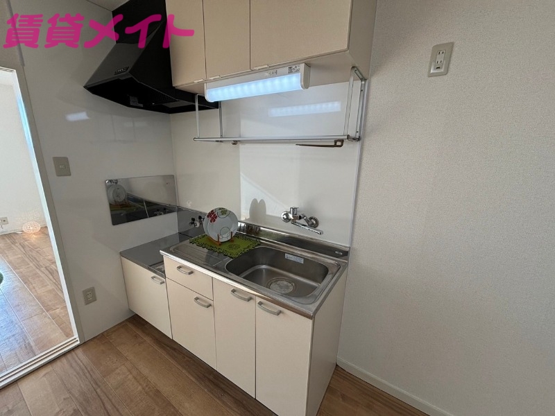 キッチン　同物件別室の画像です