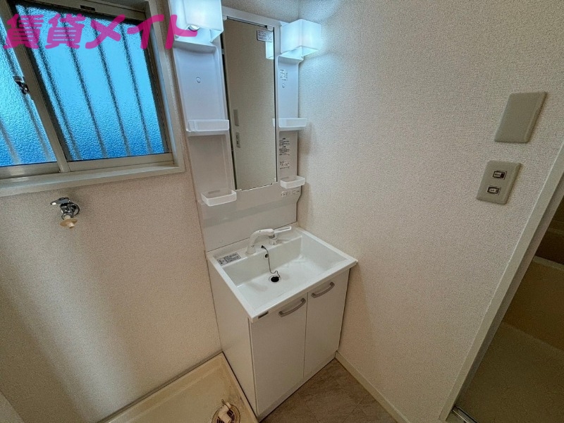 洗面設備　同物件別室の画像です