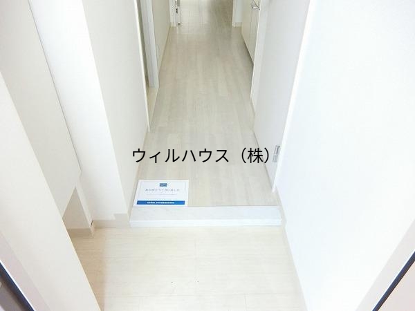 玄関　たっぷり下駄箱！