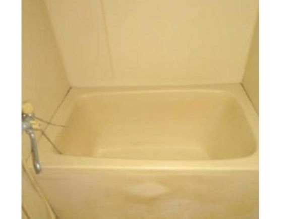 バス・シャワールーム　コンパクトで使いやすいお風呂です