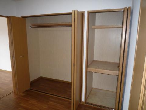 収納　クローゼット