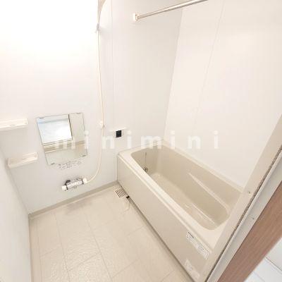 バス・シャワールーム　※写真は別号室のものです。現状優先でお願い致します。