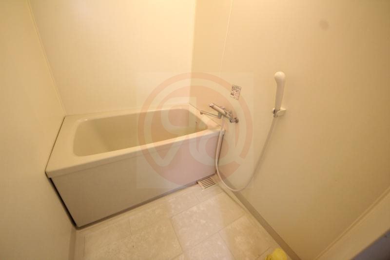 バス・シャワールーム　ゆったり過ごせるお風呂です