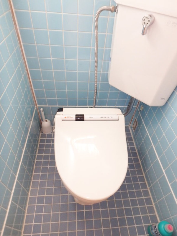 トイレ　温水洗浄便座付き☆